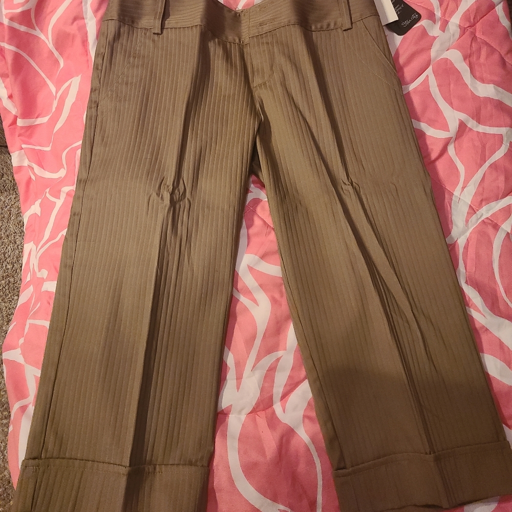 junior capri pants